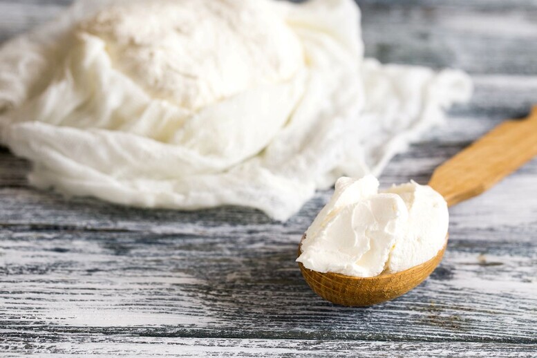 Czym zastąpić mascarpone? Co zamiast niego do bitej śmietany i do ciasta?