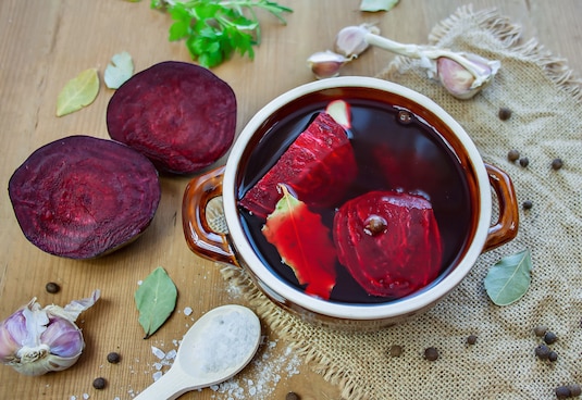 Co zrobić z burakami z zakwasu buraczanego? Jak je wykorzystać?