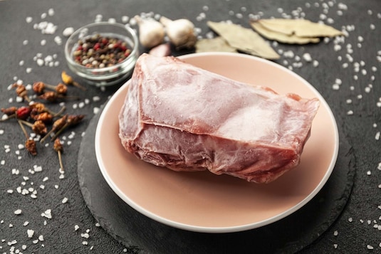 Jak szybko rozmrozić mięso? Rozmrażanie mięsa na kilka sposobów