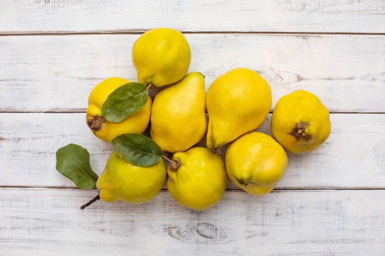 Jak zrobić pigwę na zimę do herbaty? Jak ją przygotować?