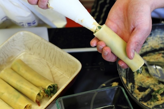 Cannelloni serowe ze szpinakiem - Krok 3