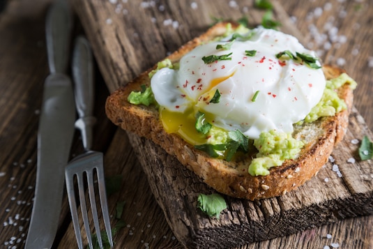 Jak ugotować jajko w koszulce?