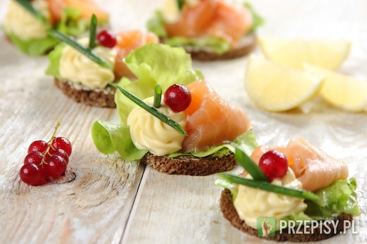 Nowy Rok witamy kolorowo, czyli o sztuce przygotowania pięknych kanapek