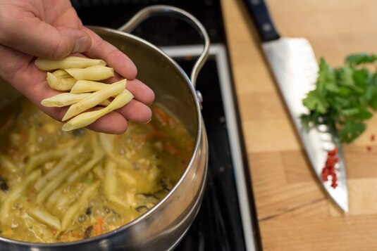 Kaszotto orientalne a’la curry z napojem kokosowym - Krok 3