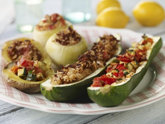 Greckie wakacje: faszerowane bakłażany i cukinie