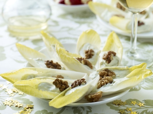 Sylwestrowe przyjęcie. Zaplanuj wszystko a potem baw się dobrze. 