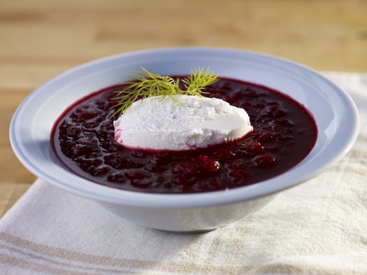 Wiosenne zupy z warzyw. Ogórkowa ze świeżych ogórków