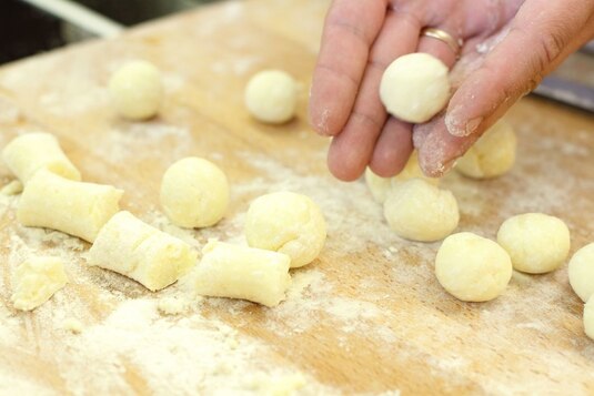 Leniwe pierogi z pomarańczą - Krok 2