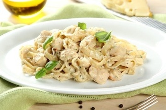 Makaron z kurczakiem