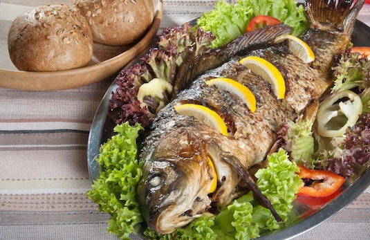 Jak zamarynować karpia? Jak długo marynować?