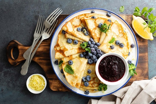  Naleśniki bez miksera – jak zrobić ciasto bez sprzętu?