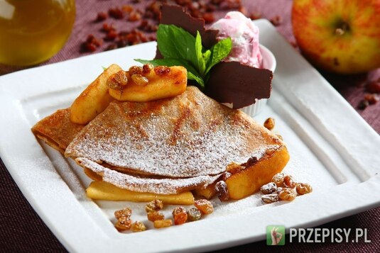Wariacje na temat naleśnikowego ciasta i zimowe naleśniki z cynamonowymi jabłkami