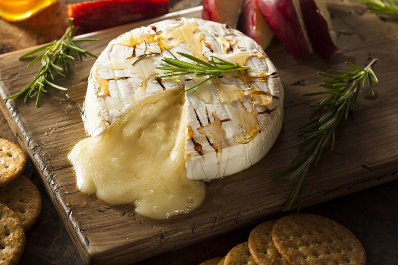 Pieczony camembert – przepis