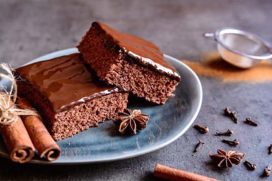 Polewa do piernika – idealnie czekoladowa! Jak ją zrobić?