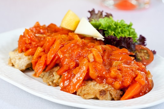 Ryba po grecku – jak ją przyrządzić?