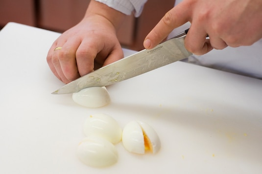 Sałatka jajeczna - Krok 2