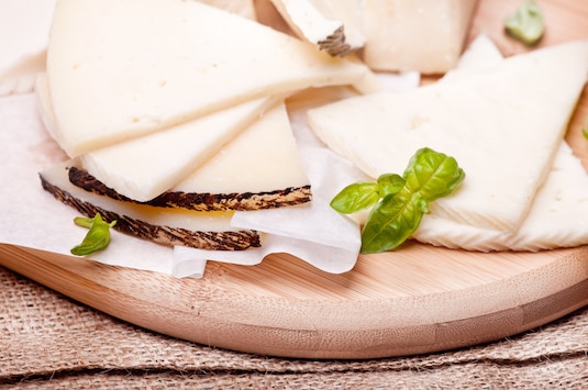 Świętujący triumfy - kozi ser!