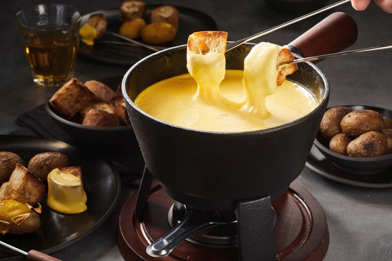 Ser do fondue – jaki? Jak go przygotować?