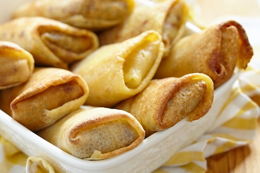 Naleśniki z nadzieniem do ruskich pierogów i naleśniki ze szpinakiem i serem.