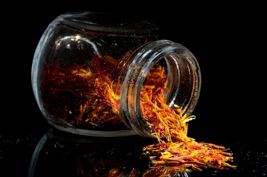 Co to jest szafran? Do czego można go używać w kuchni?