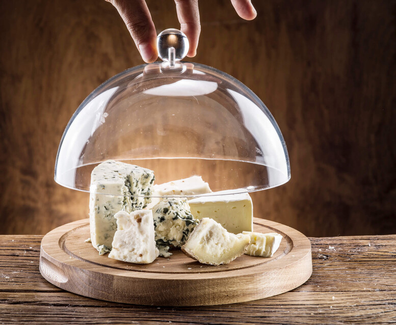 Zgliwiały ser – czy można jeść? Jak zrobić?