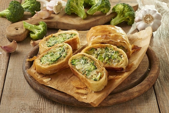 Strudel z serem i brokułami - VIDEO