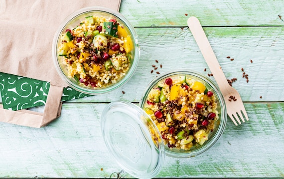 Sałatka z kaszy jaglanej „na wynos”