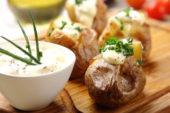 Czosnkowy dip do pieczonych ziemniaków