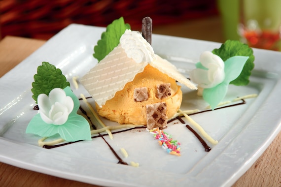 Deser z lodami "Domek"