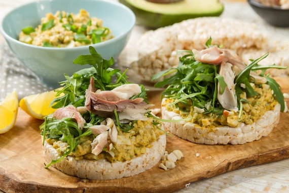 Kanapki z pastą jajeczna i awokado