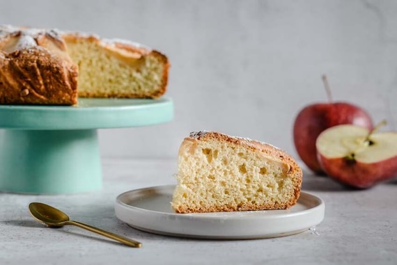 Lekki biszkopt z jabłkami