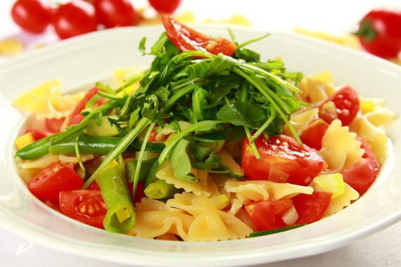 Farfalle z warzywami