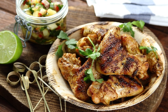 Grillowane skrzydełka z ostrą salsą