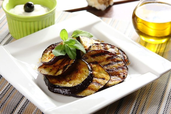 Grillowany bakłażan z czosnkiem 