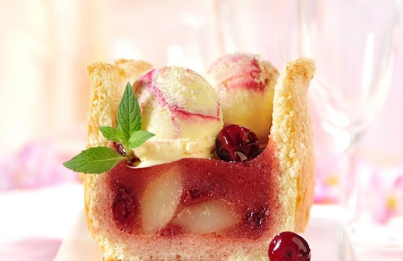 Gruszkowy smakołyk z lodami