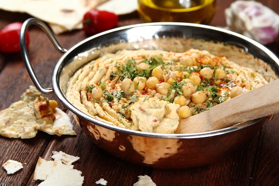 Hummus z wędzoną papryką - VIDEO