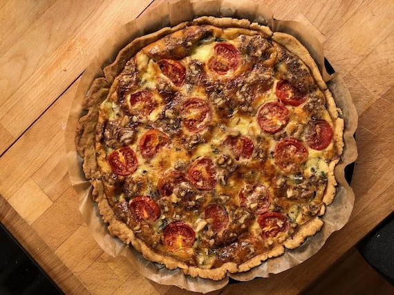 Quiche ze szpinakiem i pomidorami