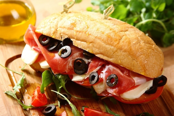  Kanapka z ciabatty na drugie śniadanie 