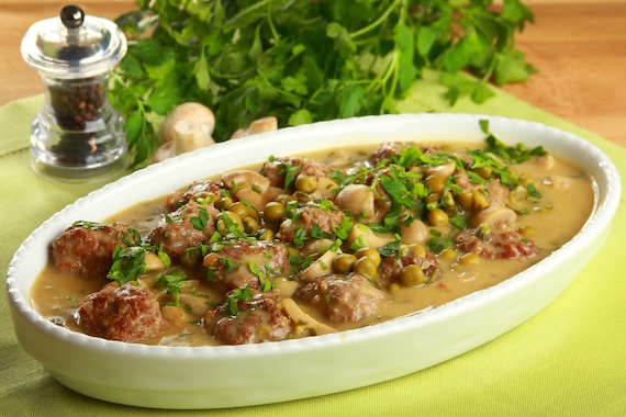 Klopsiki z groszkiem i pieczarkami