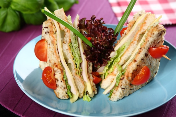 Klubowe mini kanapki dla dzieci na każdą okazję