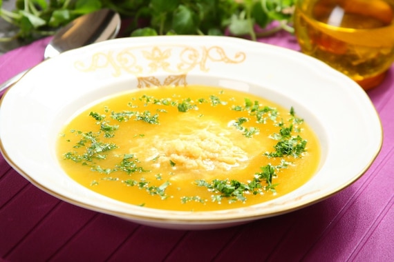 Wegetariański rosół z lanymi kluskami