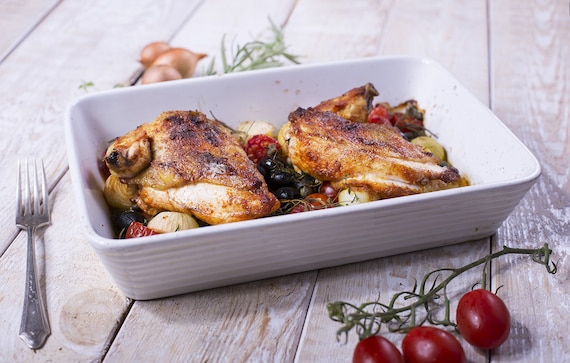 Soczyste piersi z kurczaka z cytrynową nutą pieczoną z pomidorami   