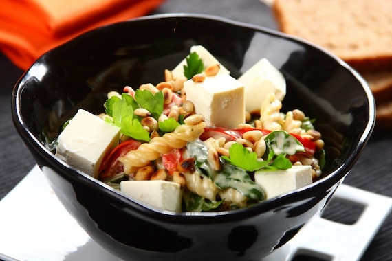 Kolorowa sałatka ze świderkami