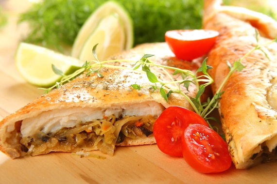 Kulebiak z rybą i kiszoną kapustą