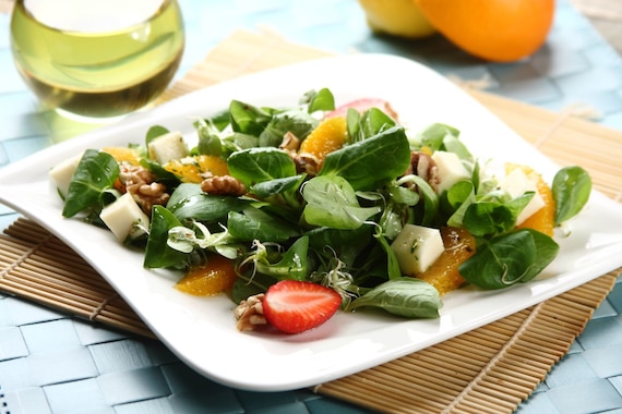 Letnia sałatka z roszponką i pomarańczą