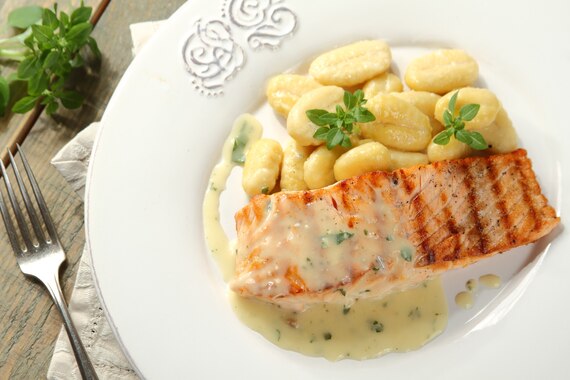 Gnocchi z łososiem