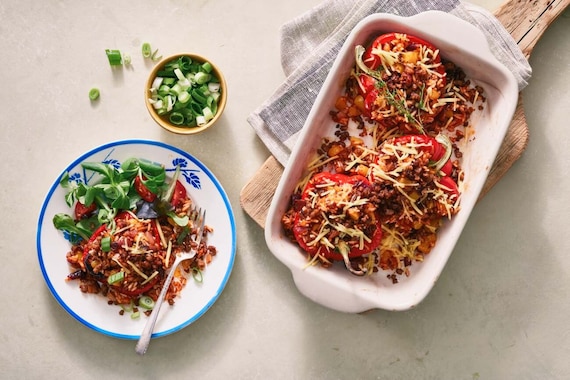 Papryka nadziewana roślinnym mięsem