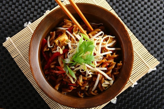 Makaron gryczany po chińsku 