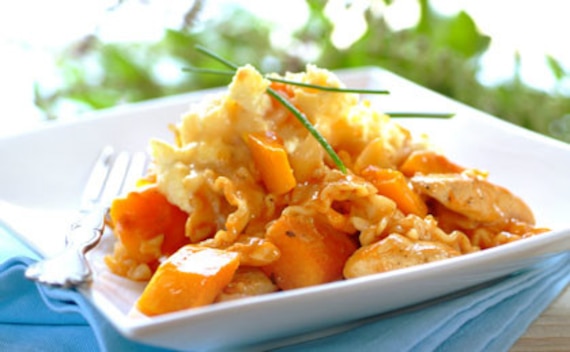 Makaron z serem feta, kurczakiem i dynią