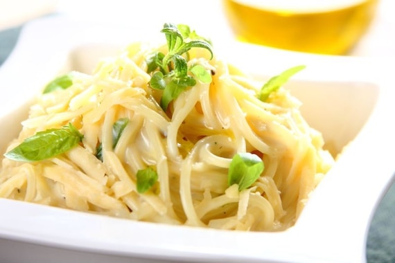 Makaron z sosem 4 sery